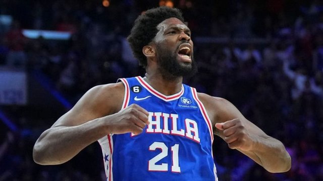 Philadelphia 76ers, echipa din NBA, a anunțat joi că vedeta Joel Embiid, desemnat MVP-ul sezonului trecut, a fost operat de apendicită