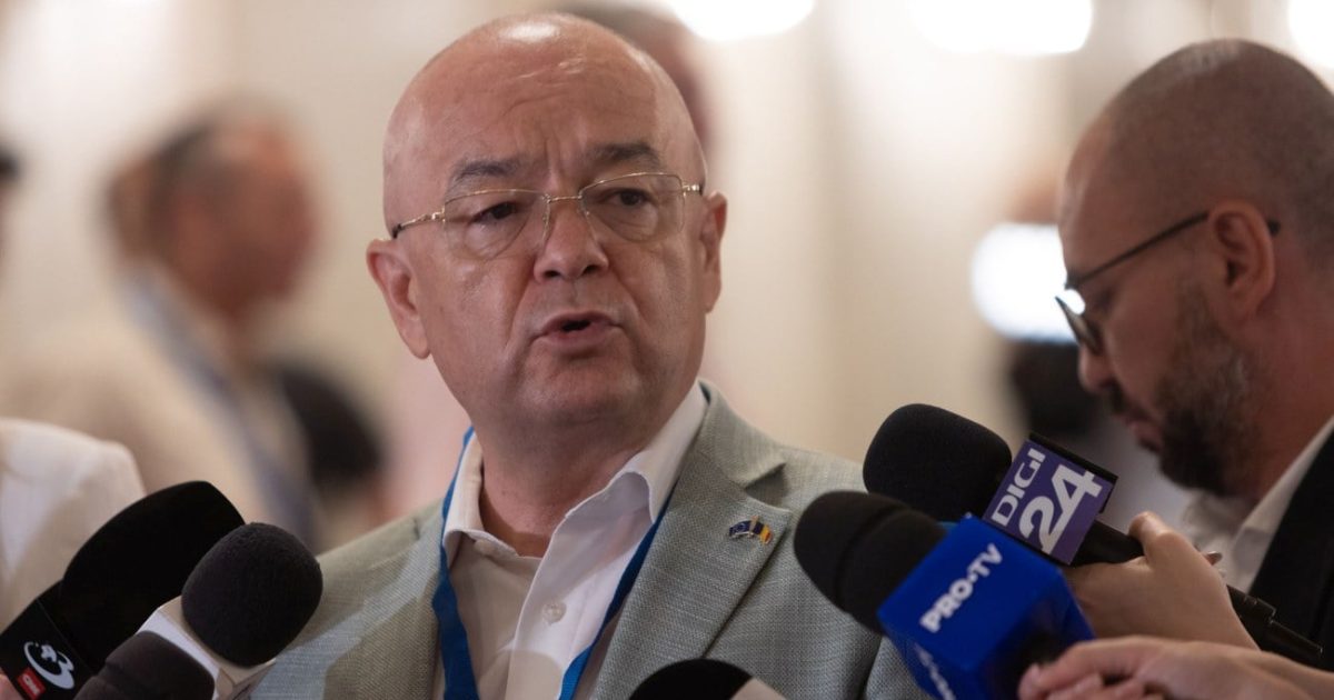 Bolojan, fără PSD: PNL, avertizat să nu fie „cățelușul” USR