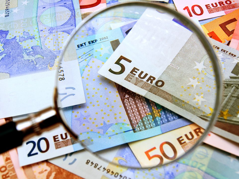 Ministerul Finanțelor lansează o nouă ediție Fidelis, cu dobânzi mai atractive București – Ministerul Finanțelor a anunțat lansarea unei noi emisiuni de titluri de stat Fidelis, programată pentru perioada 14-21 aprilie