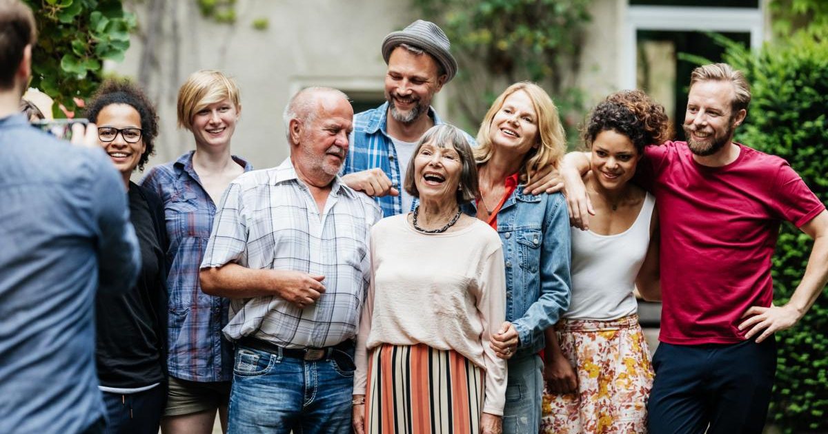 Abandon pentru mulți! Specialiștii trecuți de o vârstă se reprofilează în AI