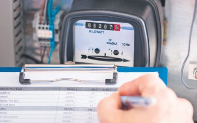 Energie sub 1 leu/kWh: Ofertă URIAȘĂ pentru români! Economii de 800 de lei anual
