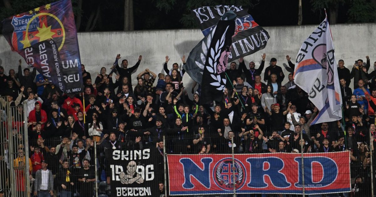 Fanii FCSB, mesaj clar pentru Mircea Lucescu la meciul cu Oțelul