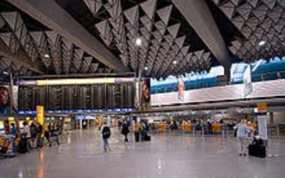 Europa, în pragul crizei aviatice: Penurie de combustibil, sute de zboruri anulate