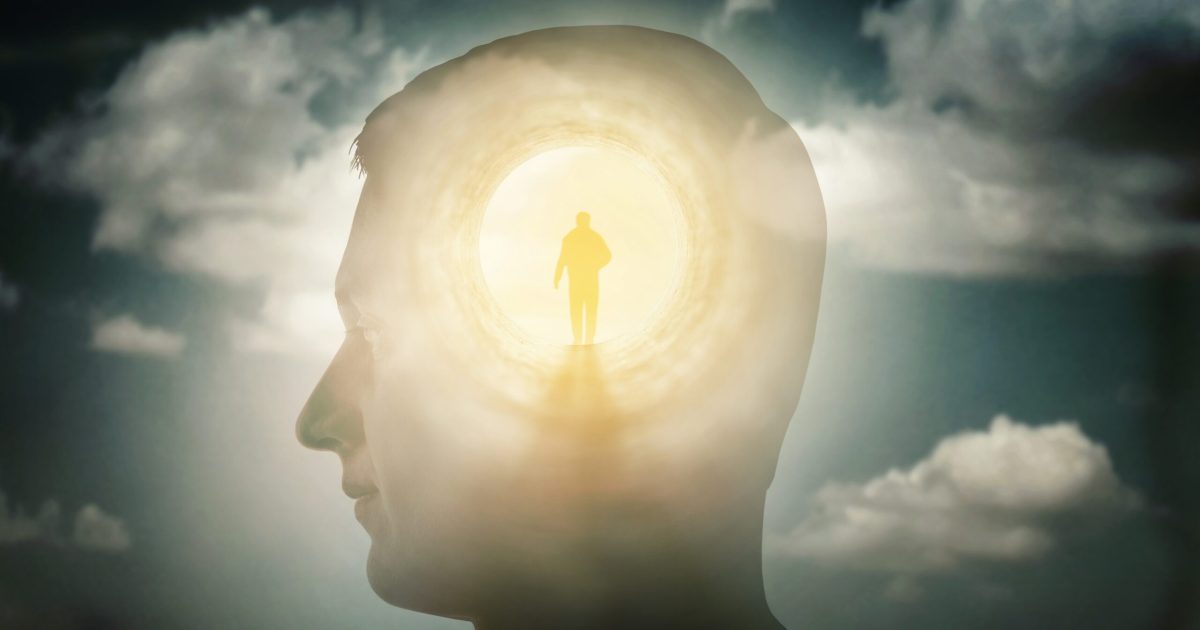 Cum ajung gândurile pe ecran: Invenții care ne citesc mințile