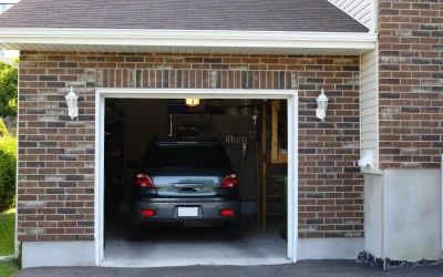 Garaj în curte? Românii, atenție la noile reguli de distanță și înălțime!