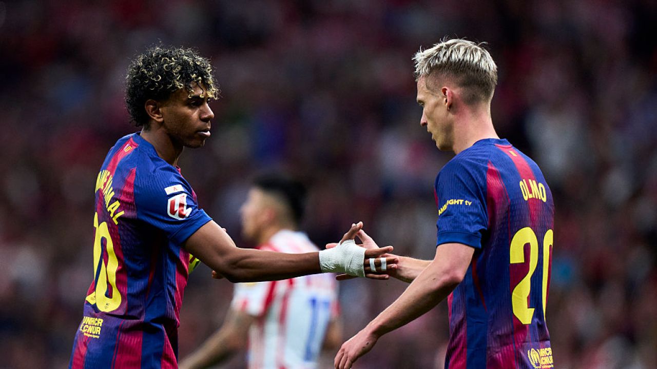 DANI OLMO refuză oferta fabuloasă din Arabia Saudită și rămâne la FC BARCELONA Internaționalul spaniol DANI OLMO a respins o propunere financiară consistentă venită din partea clubului AL QADISIYAH, alegând să continue să joace pentru FC BARCELONA