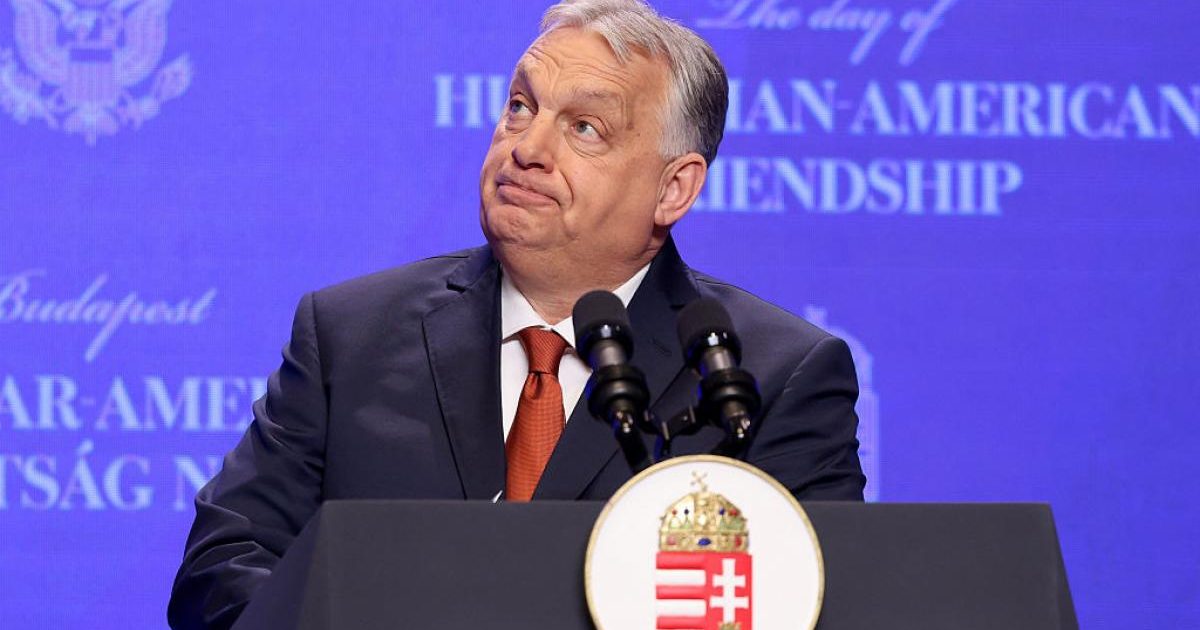 Orban ACUZĂ Facebook că-i sabotează șansele la un nou mandat în Ungaria