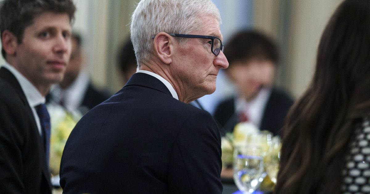 Scrisoarea lui Tim Cook: Ultimul mesaj emoționant pentru comunitatea Apple