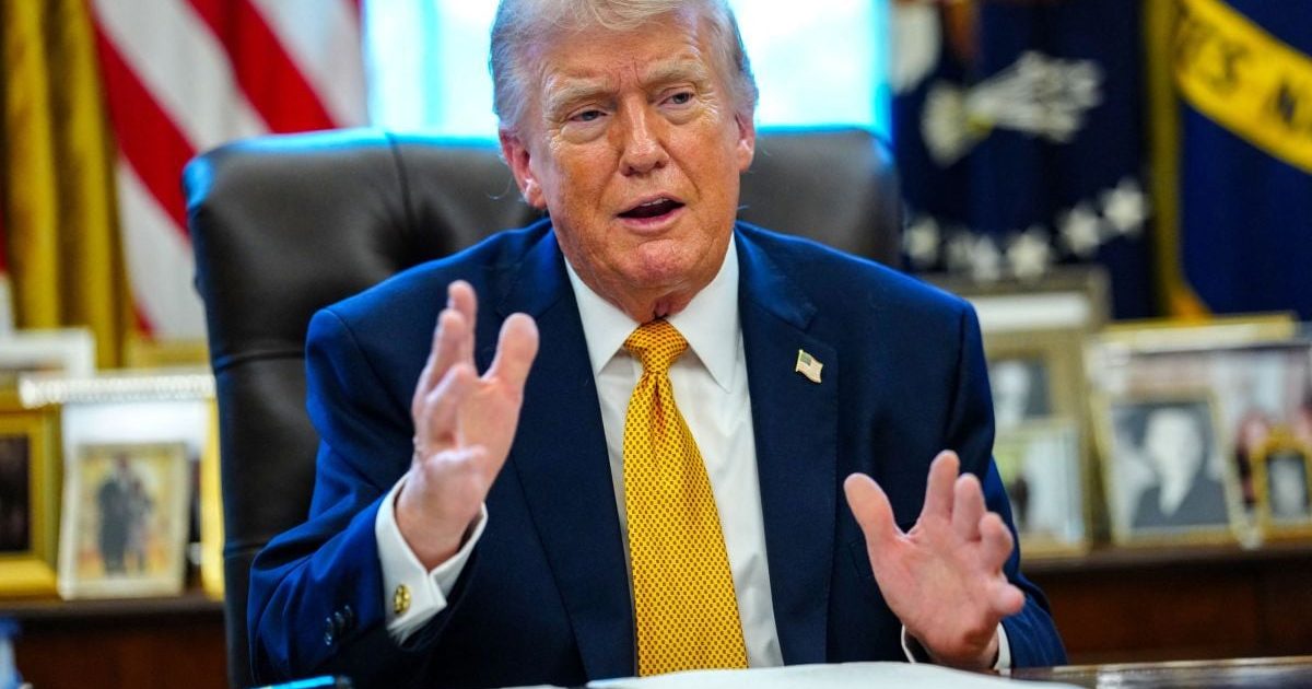 Fost șef CIA cere demiterea lui DONALD Trump: Amendamentul 25, pe masă