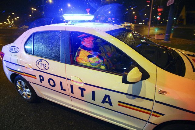 Tânăr de 19 ani, reținut după ce l-a înjunghiat pe un altul, în Chiajna