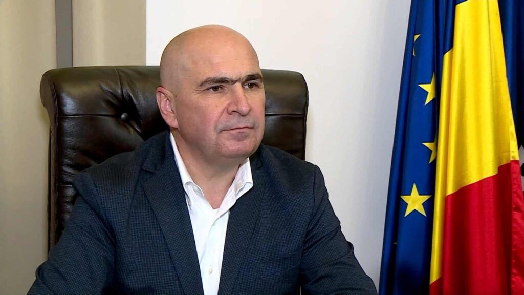 Bolojan, pe muchie de cuțit: Cabinetul, în derivă după cearta cu PSD