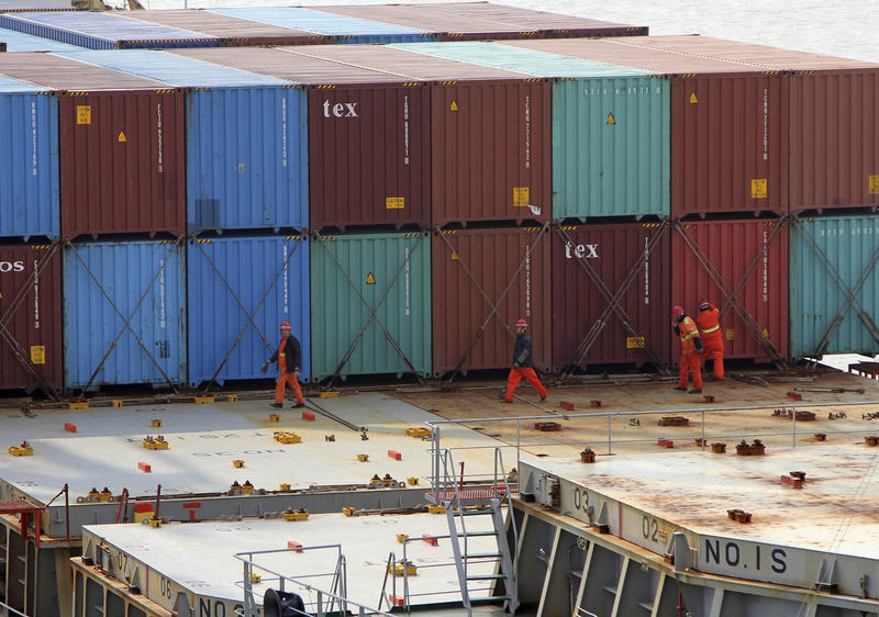 Deficitul comercial UE-China, explozie: Ce produse au inundat Europa anul trecut