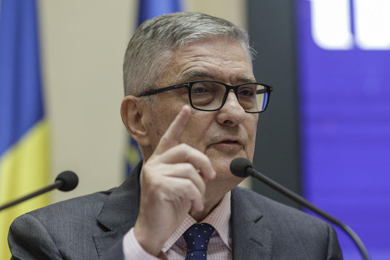 Dăianu, avertisment dur: „Hărmălaia din coaliție nu ajută România”