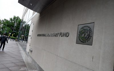 FMI, ALERTĂ pentru România: Prognoza de creștere, înjumătățită până în 2026