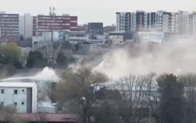 Incendiu devastator la Constanța: Flăcările au mistuit un bloc întreg