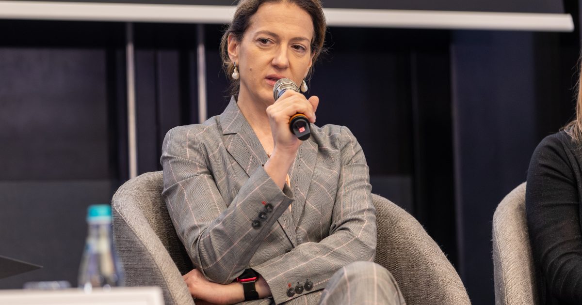 E crucial ca serviciile să coopereze pentru binele cetățenilor, atrage atenția experții