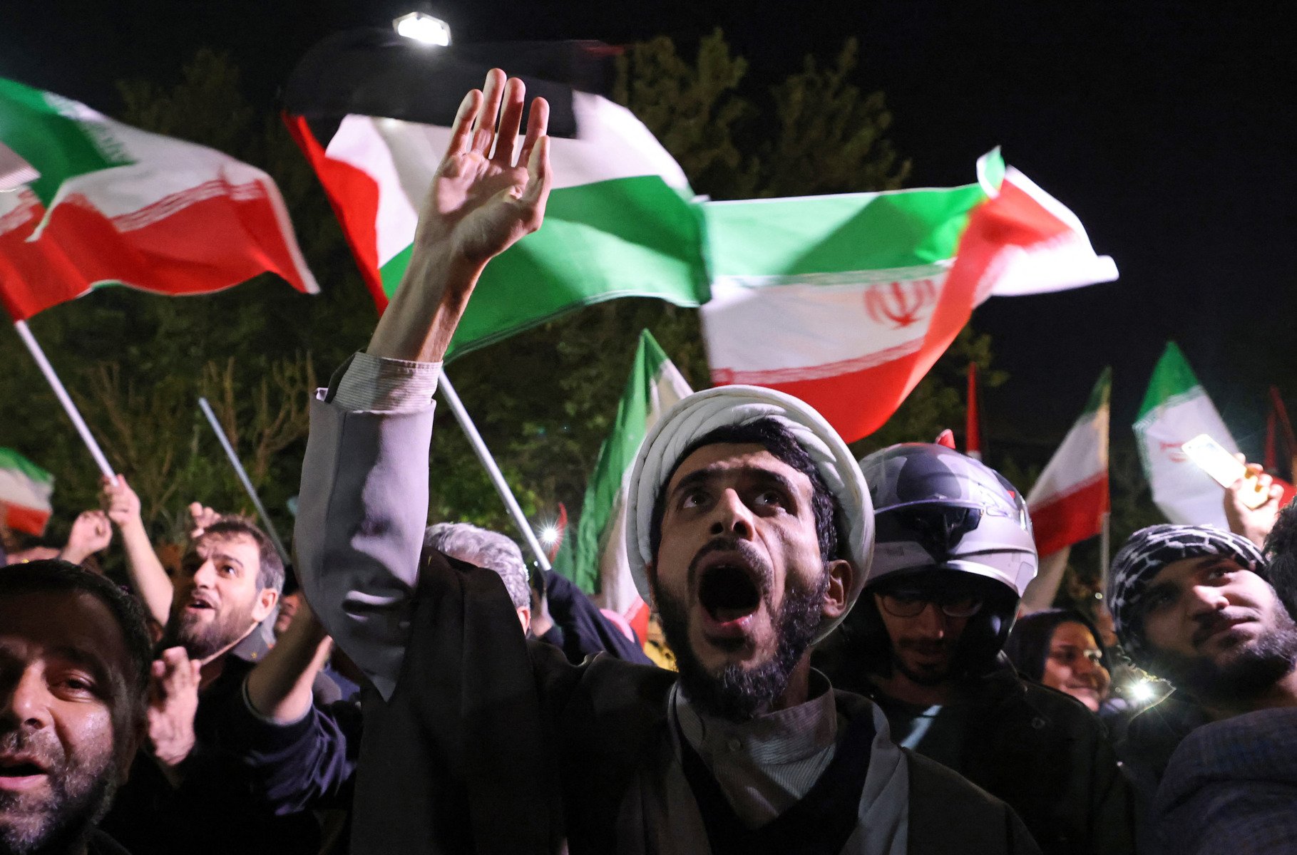 De ce nu anchetează tpi Iranul: Secrete și interese globale