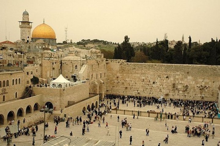 Restricțiile sunt relaxate în Israel, cu excepția zonei de nord de la frontiera cu Libanul, după o perioadă de tensiuni