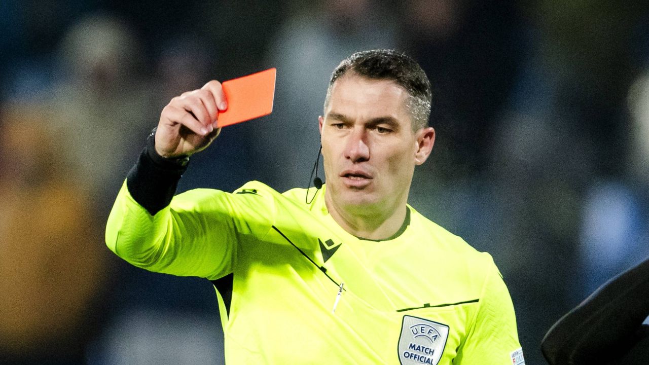 Arbitrul ROMÂN Istvan Kovacs a fost delegat să arbitreze meciul Barcelona – Atletico Madrid, din prima manșă a sferturilor de finală ale Champions League