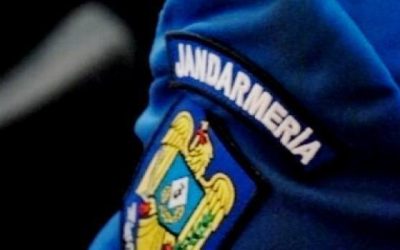 Buzău: Doi turiști, rătăciți la Hânsaru, salvați de jandarmi după o tură periculosă