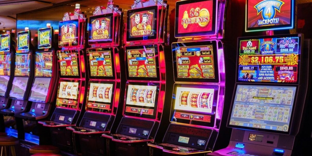 jocuri-de-noroc-e1775483924734.jpg - NewsFactor