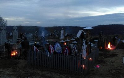 Paşte, dincolo de ouă roşii: Joimari în Oltenia, Prăgșorul moților, „masa” în Dobrogea