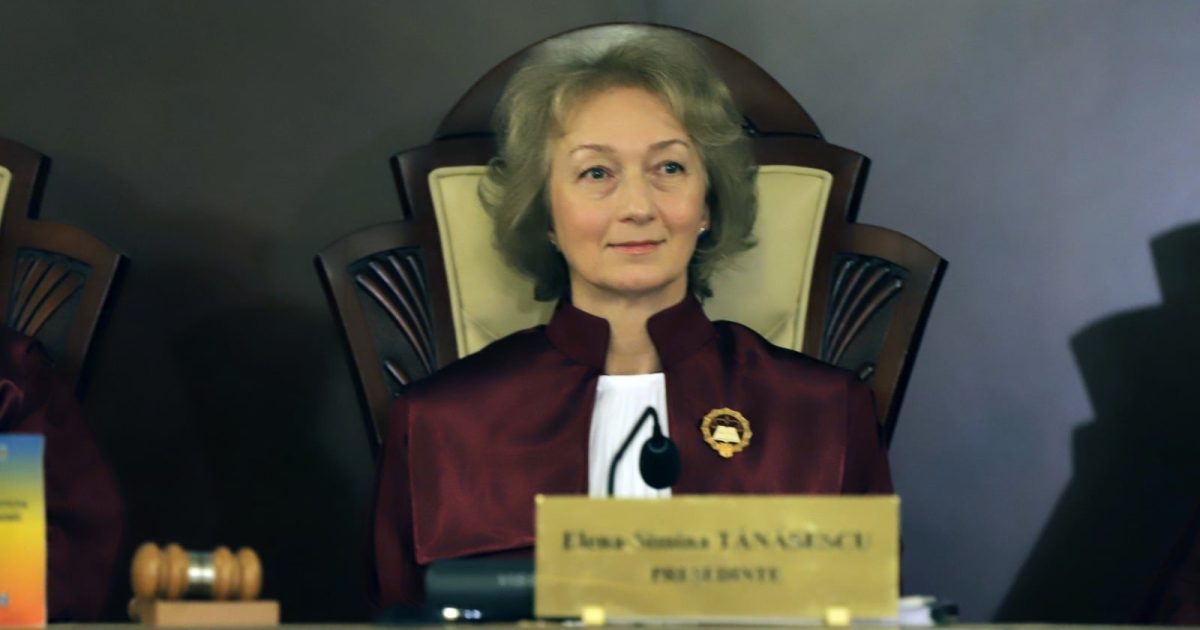 Trei motive CONSTITUȚIONALE: Ce schimbări urmează în România