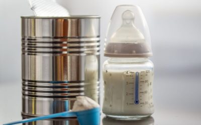 Alimentația bebelușului: Cum alegi laptele praf potrivit