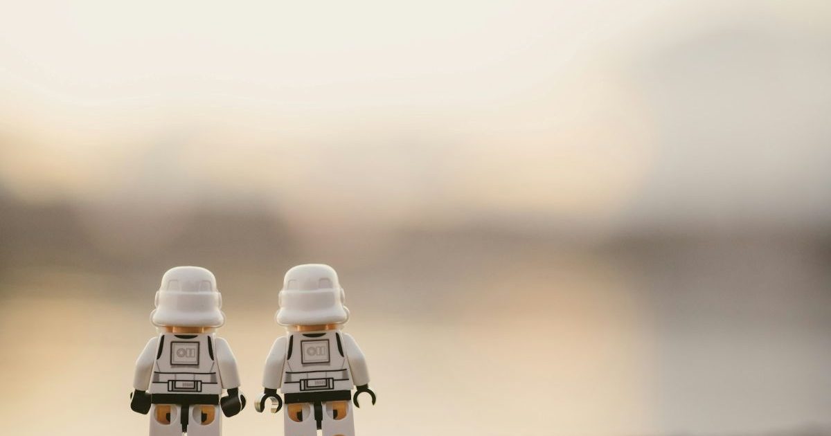 Propagandă IRANIANĂ cu LEGO: AI generează videouri virale, văzute de sute de milioane