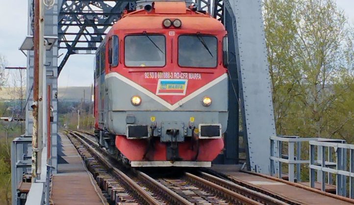 O locomotivă a efectuat recent o probă tehnică pe calea ferată Zorleni – Fălciu (RO) – Cantemir (MD), marcând un nou pas spre finalizarea și operaționalizarea acestei importante legături feroviare