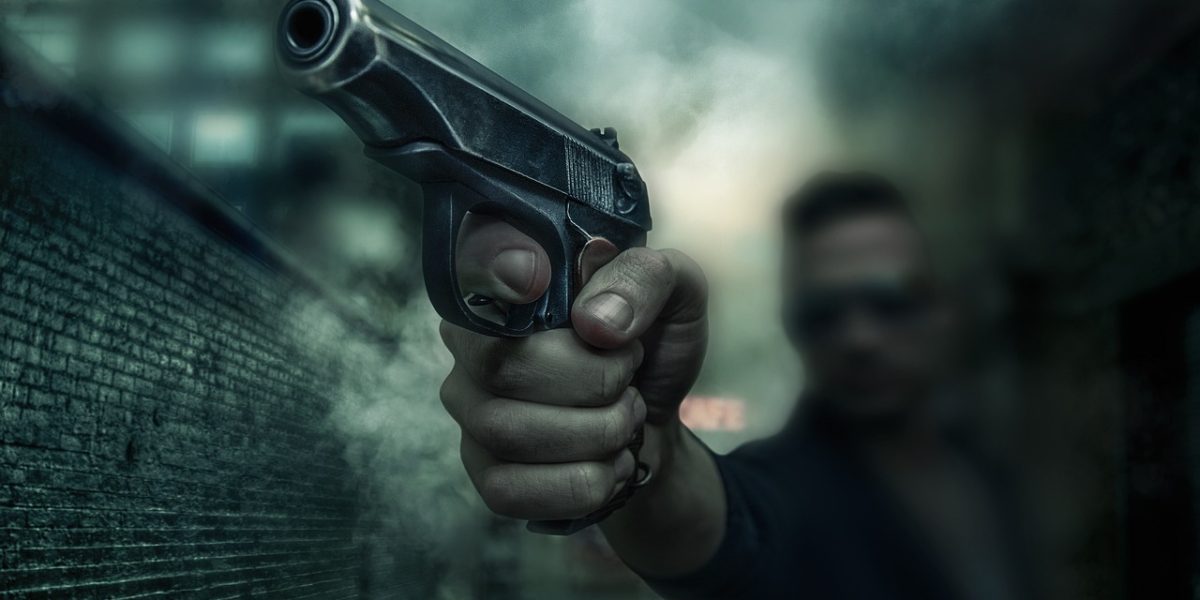 mafia-crima-pistol.jpg - NewsFactor