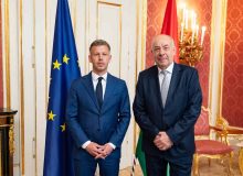 Magyar, start fulgerător în lupta pentru putere