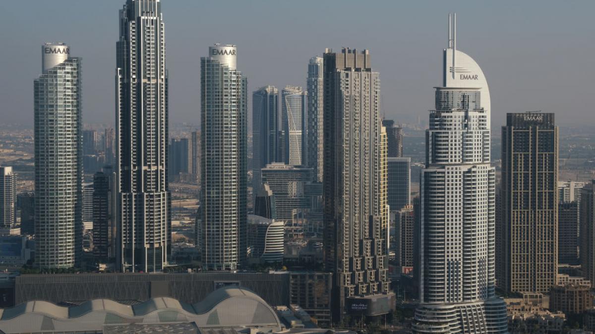 În plină criză geopolitică, cu investitorii devenind mai precauți, DUBAI-ul își joacă cartea stabilității și a beneficiilor pe termen lung