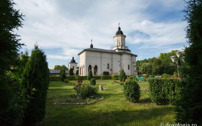 Hram la Hlincea: Mii de credincioși așteptați la mănăstirea din Iași