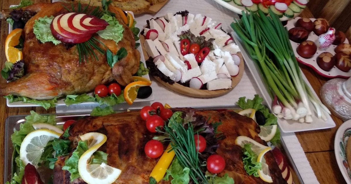 Mese de sărbători: Ce spun medicii despre alimentația corectă