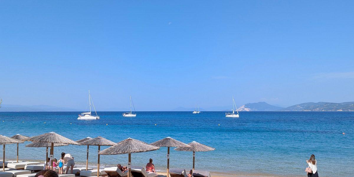 mare-plaja-grecia-vacanta.jpg - NewsFactor