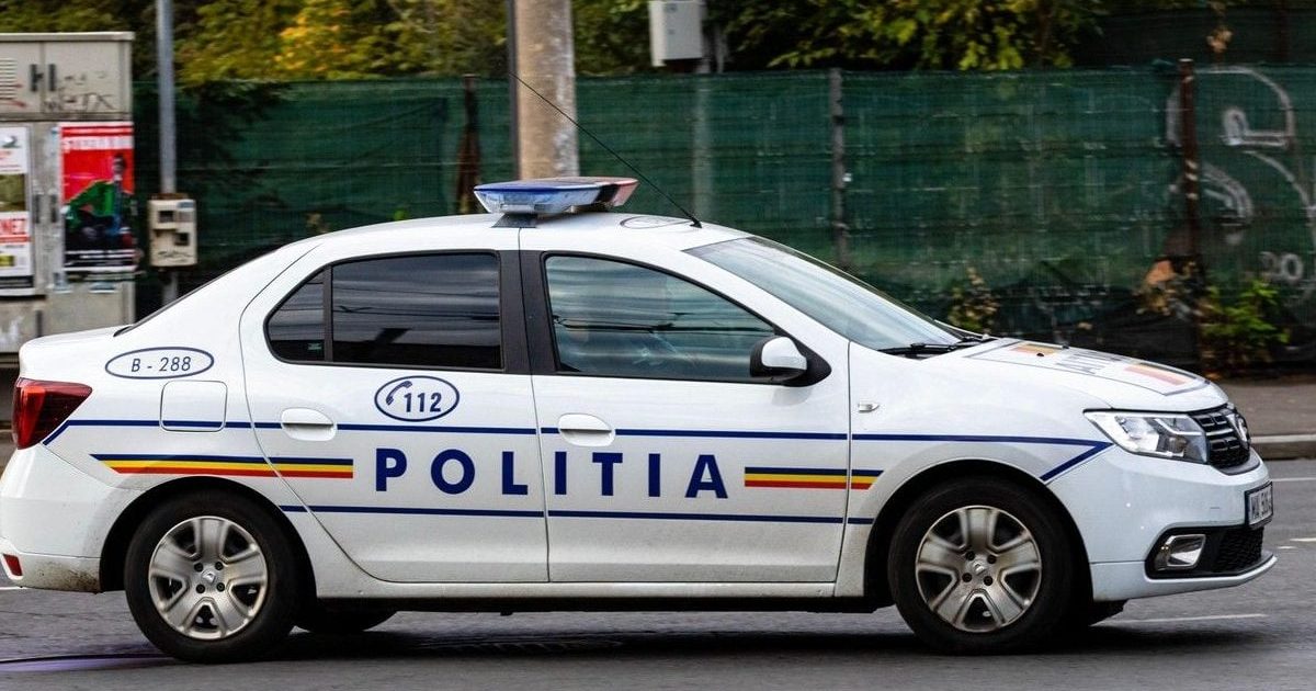 Banda izolatoare i-a adus șoferului o amendă COLOSALĂ în trafic din România