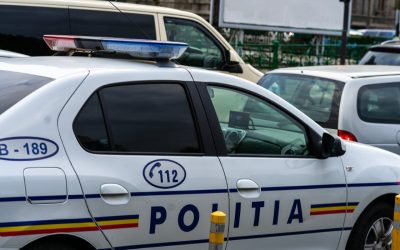 Oradea: Un bărbat s-a dat „mama” de minor ca să facă carduri pentru asistați