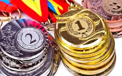 AUR și argint pentru elevii României la turneul internațional de informatică