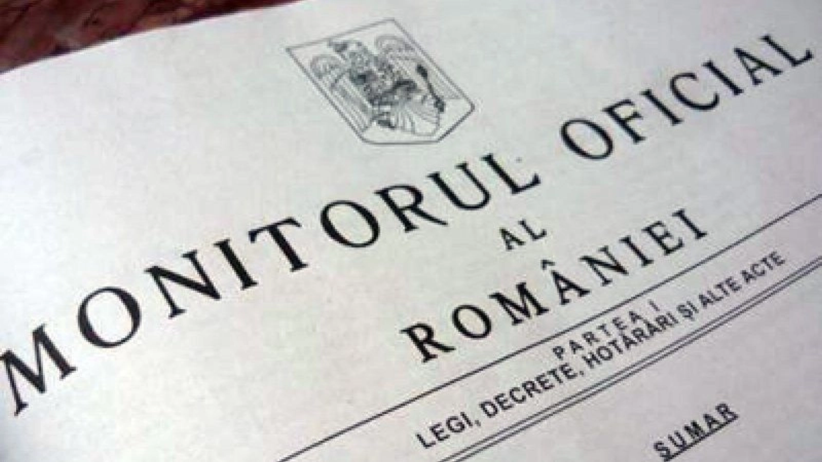 Guvernul lui Ilie Bolojan a ocolit Parlamentul de 84 de ori prin ordonanțe de urgență, invocând constrângeri fiscale, termene limită pentru fonduri europene și contextul geopolitic instabil