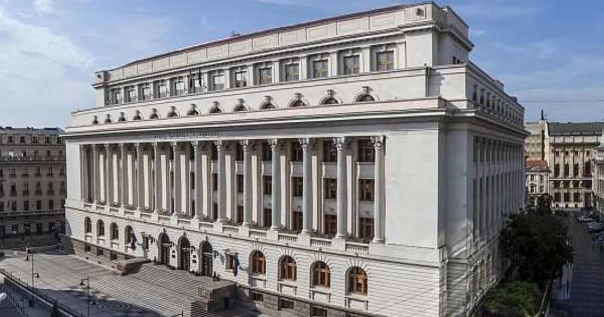 Ancheta statistică: Cum își gestionează românii banii și consumul