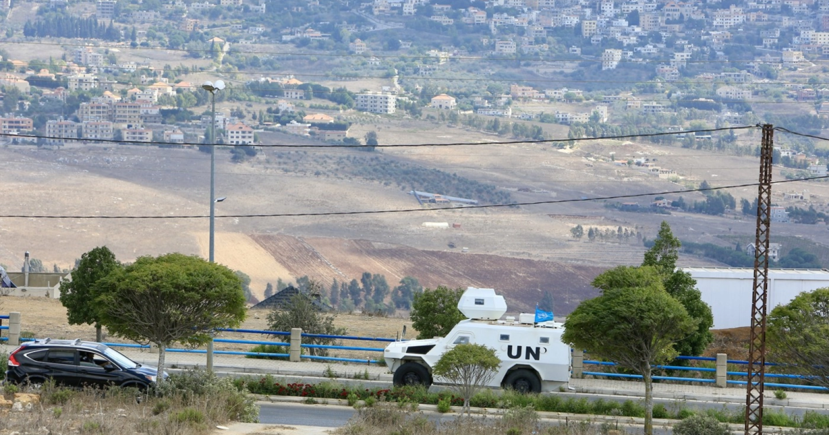 Soldați ISRAELIENI, acuzați că au vizat vehicule ONU în LEBANON