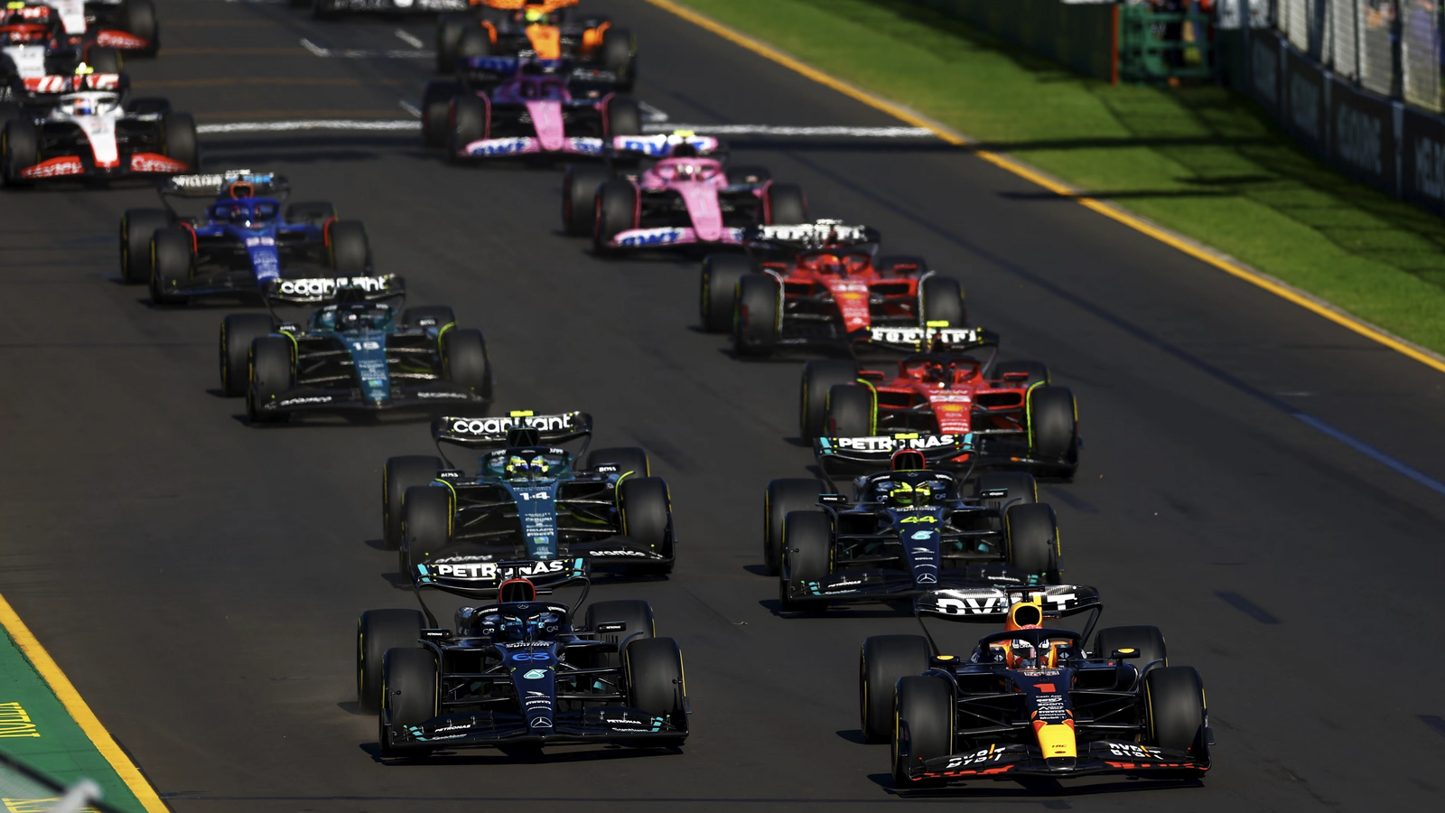 Mândrie la români: Unde se fac cauciucurile de f1