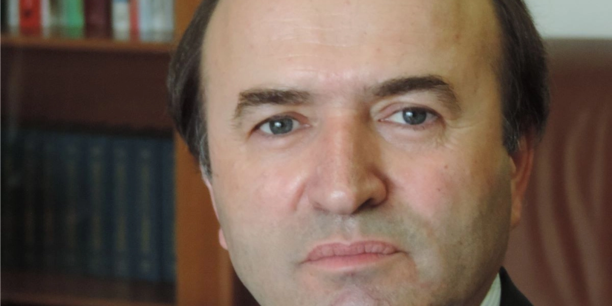 Tudorel toader, misiune imposibilă în malaysia: Trei români salvați de la moarte