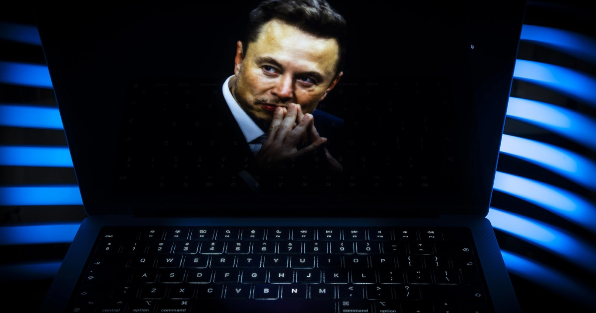 Ultima dorință: Elon Musk, întrebat de o adolescentă despre telefonul Tesla. Șoc după moarte