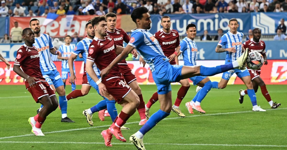 Victorie pentru Universitatea Craiova în fața Rapidului: 1-0 în play-off!