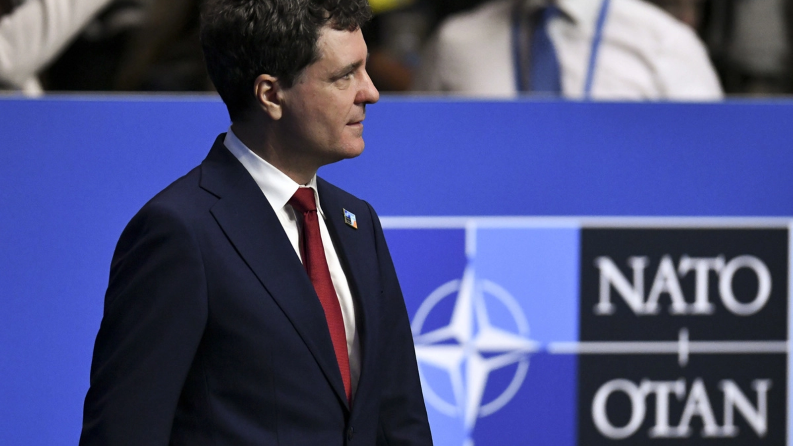 București – Președintele Nicușor Dan a transmis un mesaj cu ocazia Zilei NATO în România, reafirmând angajamentul țării față de alianța nord-atlantică și subliniind importanța securității naționale