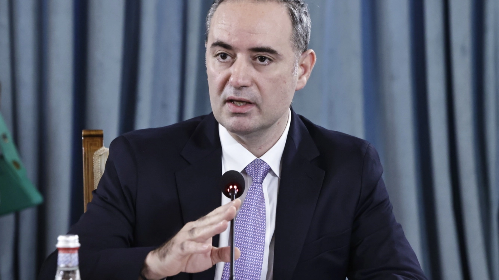 Ministrul Finanțelor, Alexandru Nazare, a anunțat miercuri măsuri importante menite să simplifice relația contribuabililor cu Administrația Națională de Administrare Fiscală (ANAF)