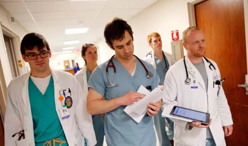 medici-rezidenti.jpg - NewsFactor