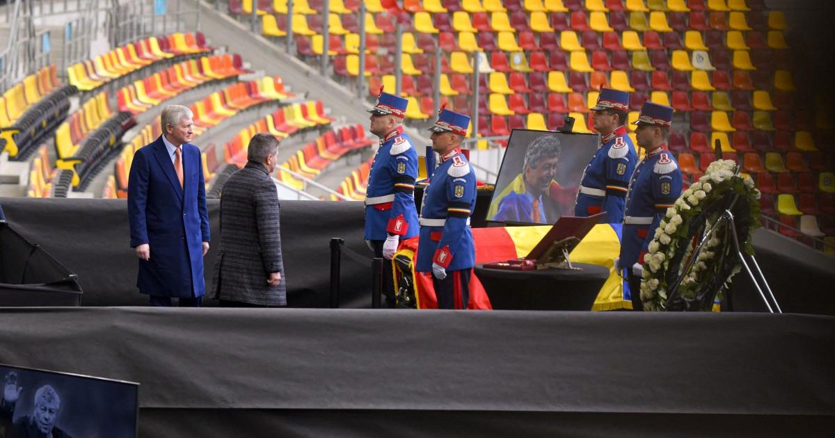 Ahmetov, omagiu pentru Lucescu la București: „M-a învățat cu vin, eu cu karaoke”